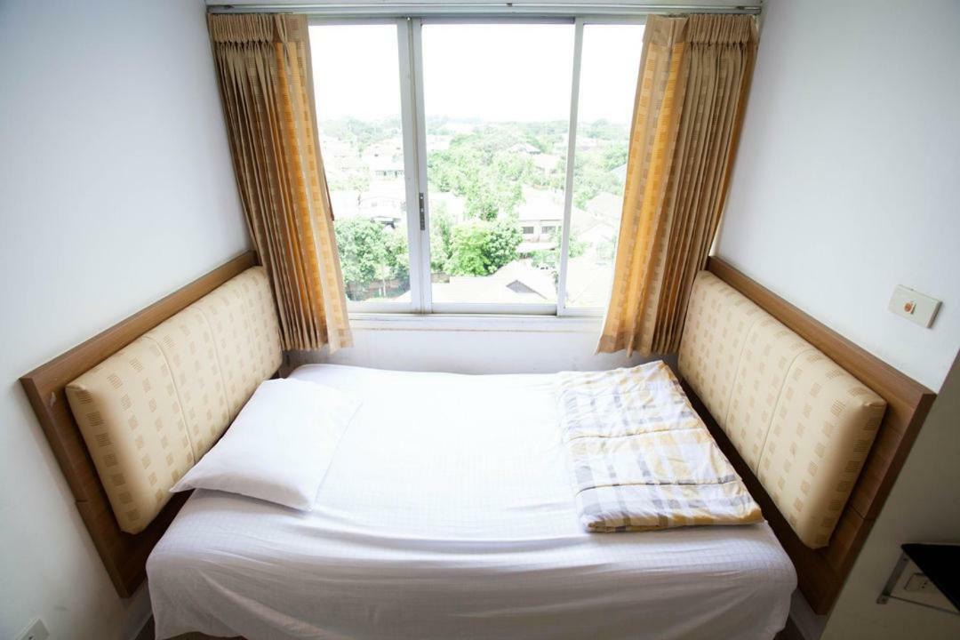 Galare Thong Tower Aparthotel Chiang Mai Luaran gambar