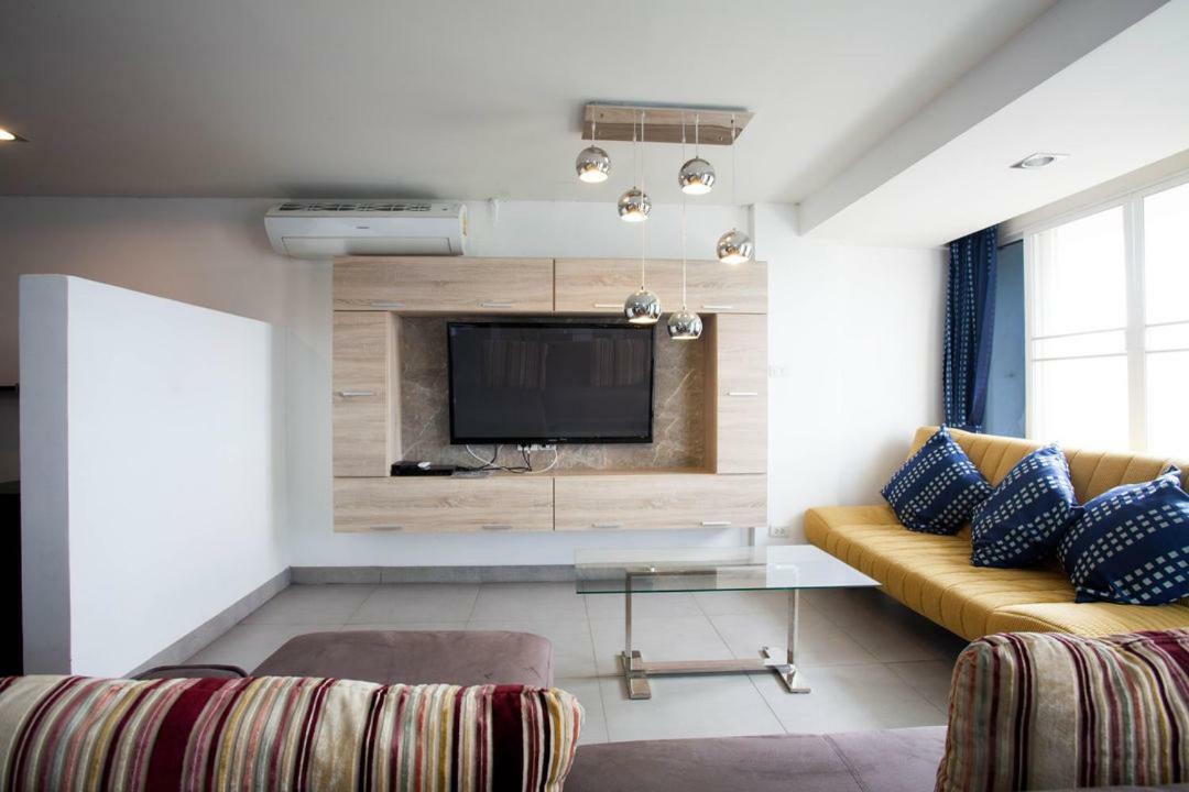Galare Thong Tower Aparthotel Chiang Mai Luaran gambar