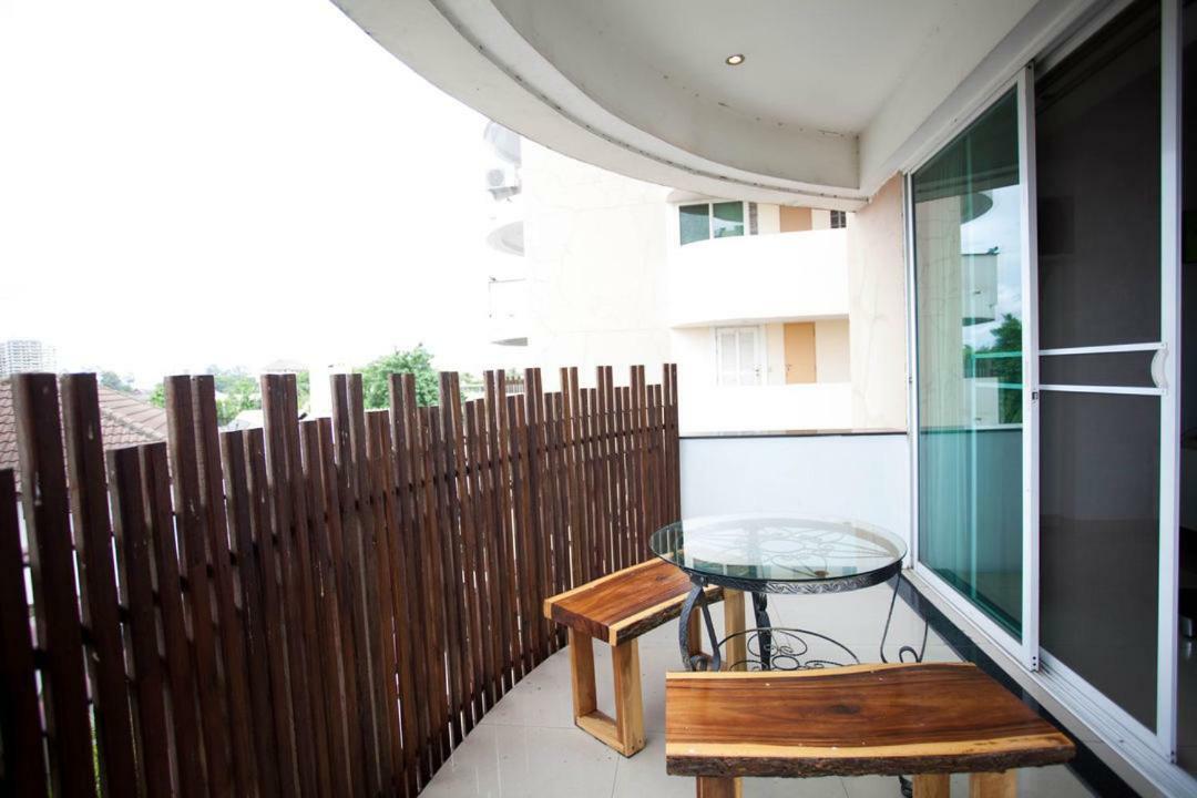 Galare Thong Tower Aparthotel Chiang Mai Luaran gambar