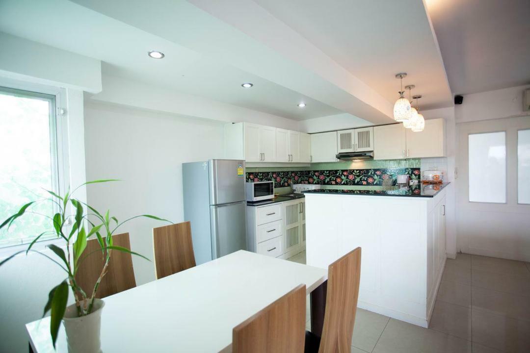 Galare Thong Tower Aparthotel Chiang Mai Luaran gambar