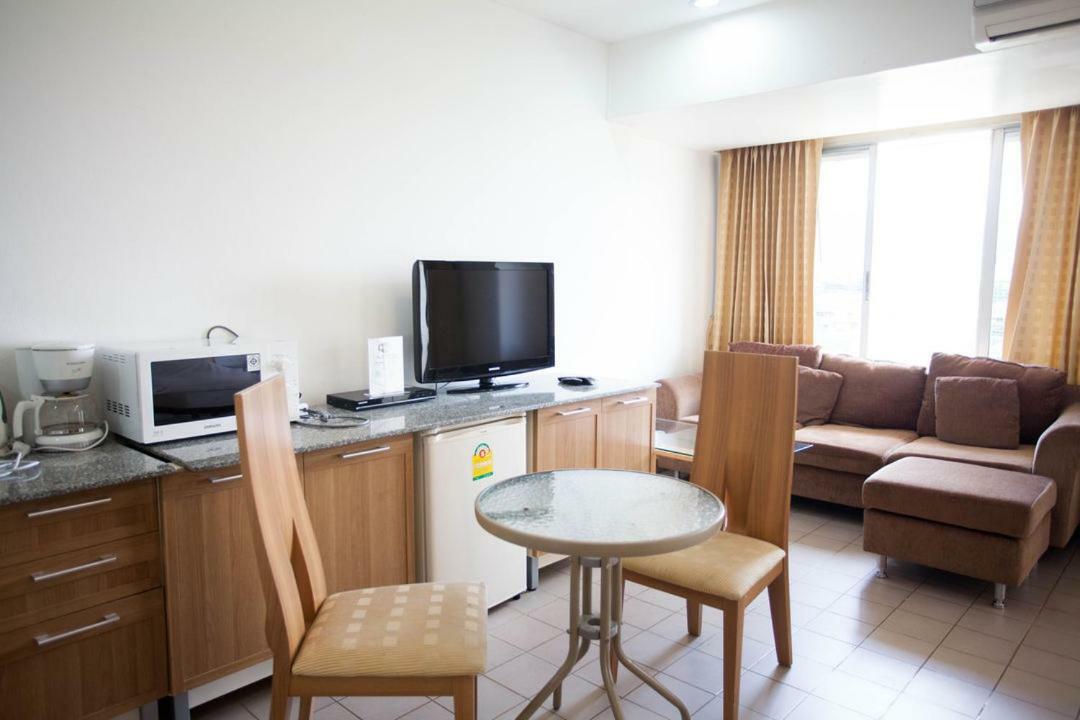 Galare Thong Tower Aparthotel Chiang Mai Luaran gambar